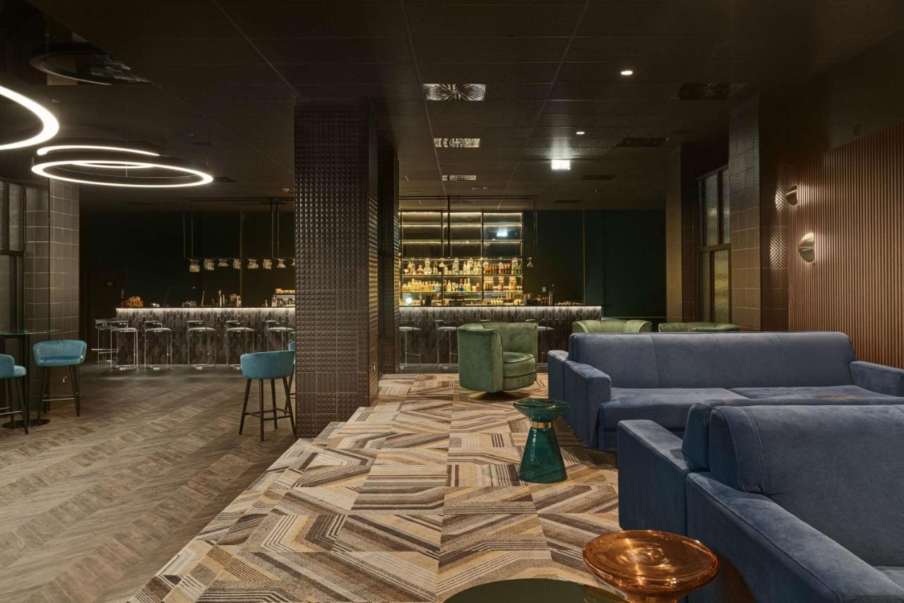Radisson Blu Resort & Conference Center, Ostroda Mazury Εξωτερικό φωτογραφία The bar at the 2018 London Design Festival